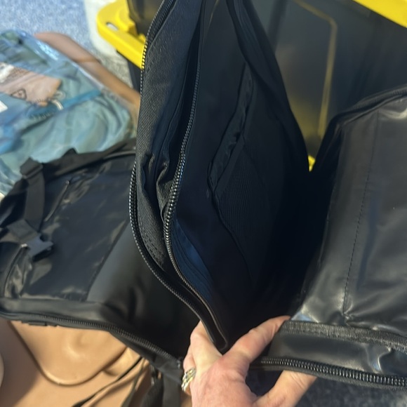 Large backpack NEW - Picture 4 of 5